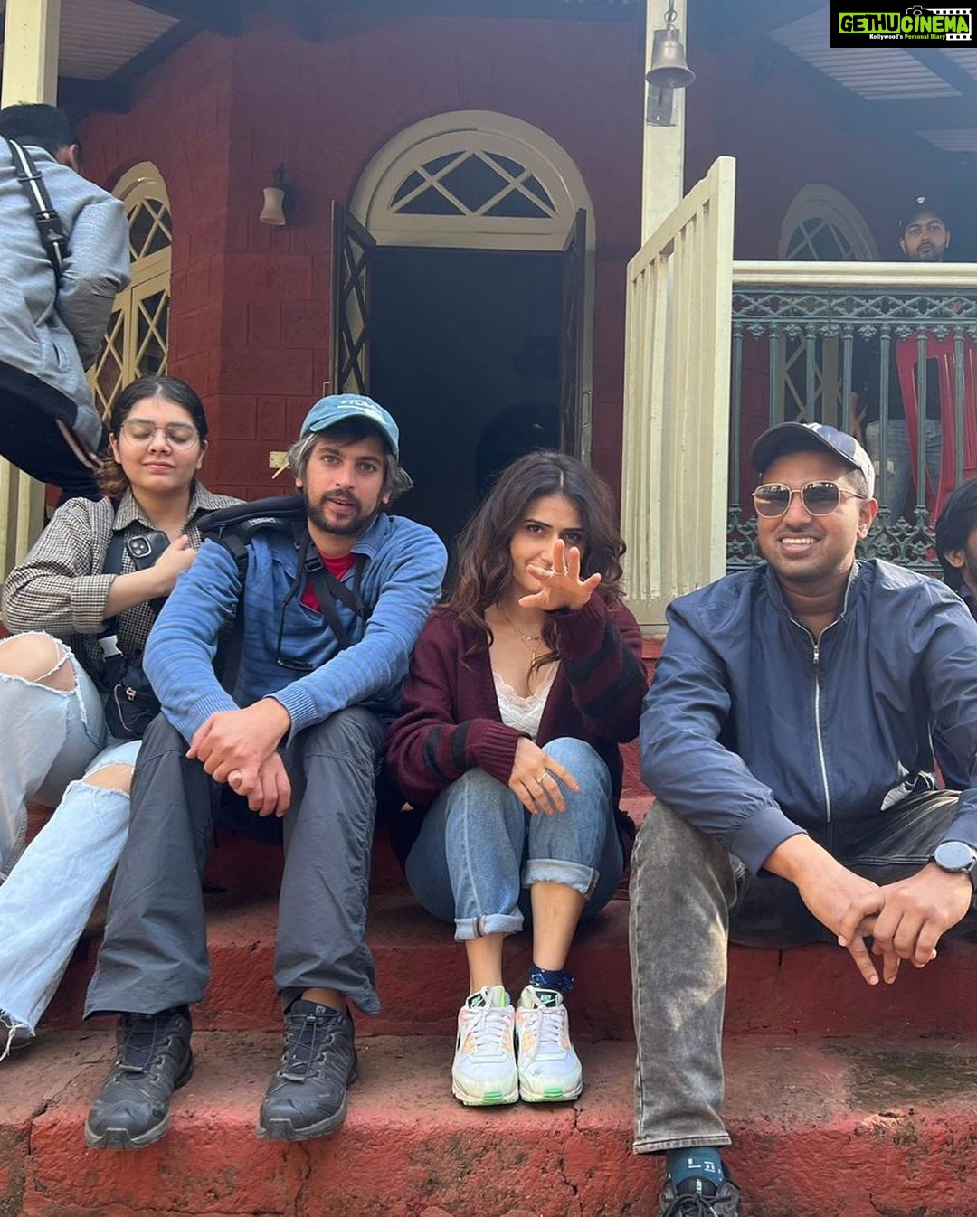 Fatima Sana Shaikh Instagram - @_riasingh_ You are mad! Filming with you was such a wholesome experience❤️ Thank you so much for your love and madness. The whole team was such a joy to work with ❤️❤️ Taj was truly very special 👑 Thank you @vizdumb for giving us taj
