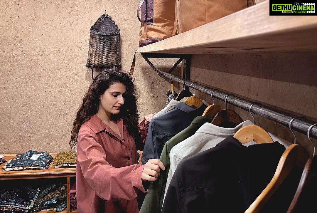 Fatima Sana Shaikh Instagram - Obsessed with this look. @sharlho open a store in mumbai already! You know I am crazy about your clothes :p