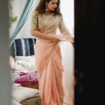 Fatima Sana Shaikh Instagram – Saree is a vibe. 🌸🌸🌸

Wearing @raw_mango