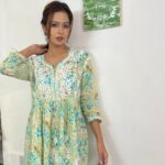 Fenil Umrigar Instagram - keep going, love 🌸 Wearing : @lucknow_i_chikan