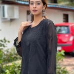 Fenil Umrigar Instagram – Sukoon 🍃

@chikankari.lucknawi