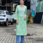 Fenil Umrigar Instagram – Sukoon 🍃

@chikankari.lucknawi
