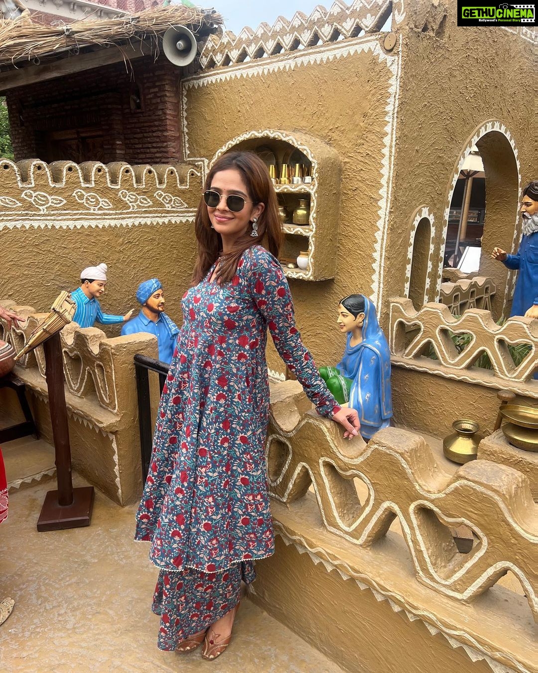Fenil Umrigar Instagram - 🌸 Haveli - Amritsar