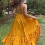 Fenil Umrigar Instagram - Zindagi 🤍 Wearing : @bunaai