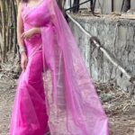 Fenil Umrigar Instagram - This is for @anitaraaj 🌸 she owns this song🙈😍 Wearing : @suyubyyukti 🌻