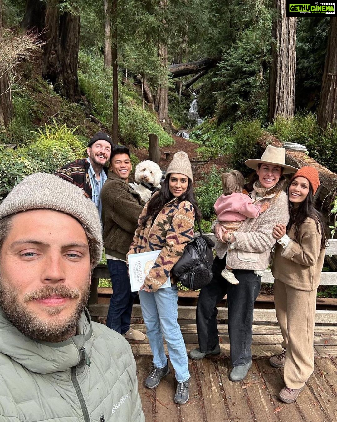 Freida Pinto Instagram - My favourite adventure buddies. Big Sur, California