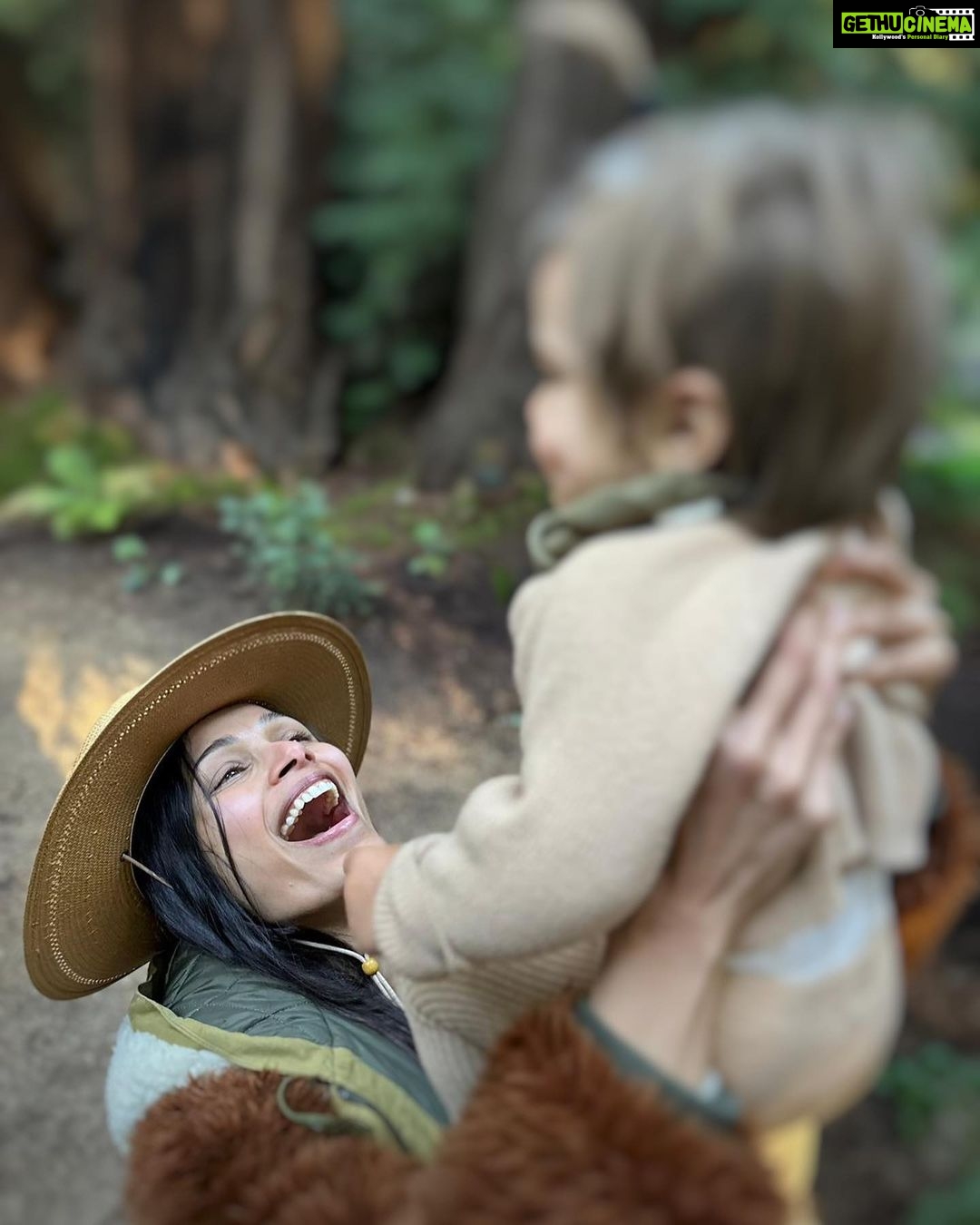 Freida Pinto Instagram - Mother Nature and my boy! My best teachers. Big Sur, California