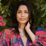 Freida Pinto Instagram - Last November, I had a candid conversation with @voguebeauty to speak about my experience with postpartum. Today, I am joining @sollishealth and their Warrior Campaign in an effort to create more space for honest conversations surrounding health. I wanted to highlight some stats I learned through my research. Did you know the maternal death rate for BIPOC women is 2.5 times higher than their caucasian counterparts? That one in five mothers suffer from postpartum depression during their pregnancy and or postpartum? And that over 65,000 women in the US yearly experience life threatening comorbidities related to pregnancy? The United States has the highest maternal mortality rate of industrialized nations— at a shocking 17.5 out of 100,000 births. Of these 52 % occur after the delivery or postpartum... To learn more about my experience and other chronic and invisible health conditions check out @sollishealth Los Angeles, California