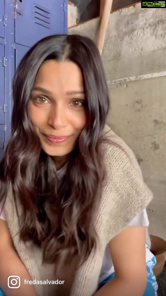 Freida Pinto Instagram - One of the many highlights of 2022 was getting to collaborate with @fredasalvador on a limited edition LIBBY sneaker where all proceeds went to @girlsclubny. Thank you to everyone who helped by purchasing a LIBBY or donating directly. The Lower Eastside Girls Club just sent us their year in review video and it’s so inspiring, so wanted to share with you as well. We are so happy we were able to make a contribution to this wonderful organization.