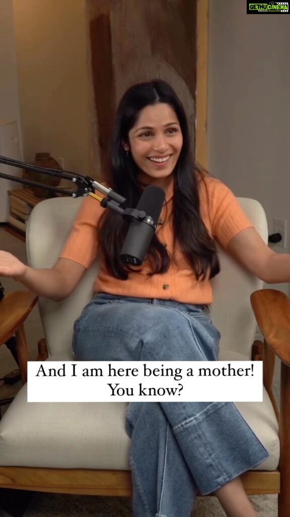 Freida Pinto Instagram - Who else can relate to this feeling? Getting real with @iamcattsadler on how motherhood makes you look inwards… forcing you to deal with all of your unanswered questions. We talk about everything from the good to the bad and you can find her podcast @abdwithcatt where ever you listen to podcasts! Top: @madewell Jeans: @dearjohndenim Earrings: @mejuri @pdpaola_jewelry Watch: @cartier