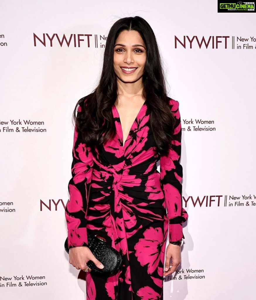 Freida Pinto Instagram - Thank you to the @nywift for a beautiful evening. A muse doesn't need to feel his/her own light only amidst the noise or aplomb. A muse needs regular moments of quiet and wonder to reconnect with the inspiration within her. A muse recognises other muses and leans in. A muse knows how to share her spotlight with ease. This in my opinion is when a muse is really at work. A muse knows that a light already shines on you and within you. A muse is not afraid to try, fail and try something new A muse is not afraid to say I deserve this! And I believe I do too! New York, New York