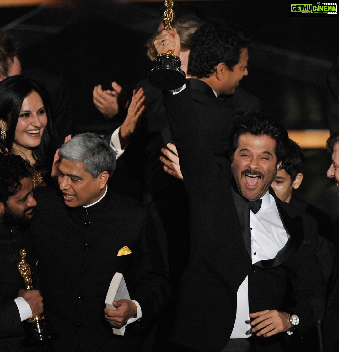 Freida Pinto Instagram - Every year around this time I feel so much nostalgia about this little engine that could called Slumdog Millionaire. It was such a glorious celebration of the underdog. The misfit that came kicking and screaming into the world and touched so many hearts and minds. It's been 14 years and our little baby that almost went straight to DVD ( fact!) still brings up the same kind of unadulterated joy and hope to me and many around me. I sometimes still have moments of disbelief but the older I get I've learned to own the little achievements because it was against all odds and it was no mean feat. Believe it..this happened! And you deserve it! I also want to remember Irrfan Khan who isn't with us anymore as well as Satish Kaushik passed away a few days ago. Two legends from the Indian film industry. Hope you are reunited in the afterlife and having your own party. Also do not miss Dev hoisting the then little Rubina Ali to take in that enormous moment. We could feel the support from every corner of that room. It's been an absolute marvelous journey of peaks and valleys since then but will save that for another time. Congratulations to all the nominees this year and to all the great work of art in cinema that may not have been nominated. You told your story your way and that in itself is an incredible feat. Los Angeles, California