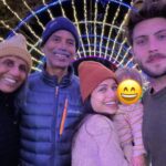 Freida Pinto Instagram - Trail of lights with my favourite humans… and elf Freeda-Kallo!