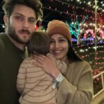 Freida Pinto Instagram - Trail of lights with my favourite humans… and elf Freeda-Kallo!