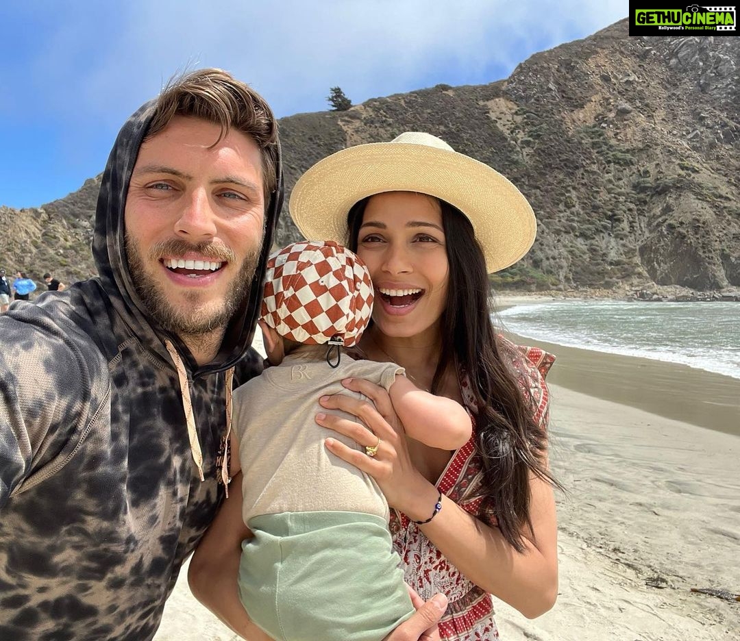 Freida Pinto Instagram - My forever crew. Big Sur, California