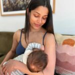 Freida Pinto Instagram - Keeping things real here with a little Instagram vs. reality moment from the early days of postpartum. Being a mom is messy - literally - and sometimes, we just have to laugh it off. @thisis.anya and myself are calling all moms to join our Postpartum Realities Challenge and share your funniest postpartum moments, from diaper messes, to breastmilk spills, to postpartum hair, and everything in between! Share your best moments with us and tag @thisis.anya to help us normalize postpartum realities. I’d like to nominate - @livlogolding @laurenpaul8 @ashleygraham @nehadhupia @carolinevreeland @livelaughlovemomlife @mandymooremm @evachen212