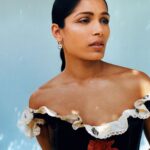 Freida Pinto Instagram - These pictures, shot on film, make me feel seen. Not as a model or as an actress... but simply a human - a woman who loves flowers and fashion and has something to say that matters to her. If you haven’t read @emilycro piece for @marieclaireuk… please do. I truly feel this interview did not betray my openness or honesty. My words are my words and the writer's prose is soulful, thoughtful and respectful. TEAM MAKE-UP: @naokoscintu HAIR: @dayaruci NAILS: @emilyroselansley STYLIST: @nikhilmansata PHOTOGRAPHER: @ashishisshah EDITOR IN CHIEF: @andreacanwrite SHOOT/ FILM DIRECTOR: @lisaoxenham WORDS: @emilycro PRODUCER: @grace.warn ART EDITOR: @anaospinatejeiro CHIEF SUB EDITOR: @nicolamoyne PHOTO ASSISTANT: @edwardemberson PHOTO ASSISTANT: @wall_de_flower FASHION ASSISTANT: @roshnisukhlecha MAKEUP ASSISTANT: @rachaelthomasmakeup LOCATION: @chelsea_physic_garden London, Unιted Kingdom