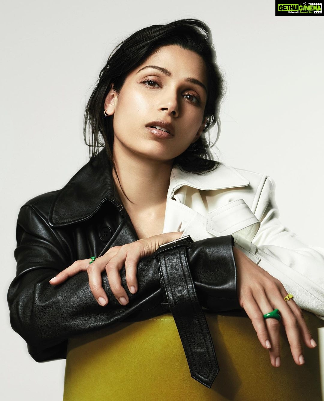 Freida Pinto Instagram - One more in honor of @mrmalcolmslist TEAM Make-up: @naokoscintu using @narsissist Hair: @dayaruci using @oribe Nails: @emilyroselansley using @chanel.beauty Fashion director: @nicolesmallwoodstylist Art director: @fleur.art.director Photographer: @rachell_photo Digital cover: @tracerital Photographer’s assistant: Oscar Yoosefinejad & Kate Whelan Fashion assistant: @daisylooksatstuff London, Unιted Kingdom