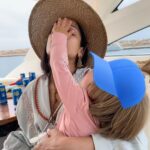 Freida Pinto Instagram - Never lose your sense of wonder my little man. Also can we talk about babies and other peoples faces…