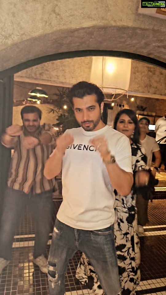 Gajala Instagram - पेश है New version of 'KAVALA' 💃🏼🕺👯😜 Featuring Birthday Queen 👑 @ripcimalhotra @sharadmalhotra009 @charulmalik @nitin_tintin10 @gazala24 Vaa Nu Kavali Ya Yeh Kya kar diya ...Raa Raa Raa Raa kya kya Wah Wah wah wah !! 🤳- @jayanandi_23 💃🏼🕺👯😝 📍 - @queseraseramumbai My Co-ord set by - @vdesign4ever #aboutlastnight #happybirthdayripci #kavala #sharadmalhotra #ripcimalhotra #charulmalik #trending #dancereels #ripcibhatia #trendingreels #ripsha