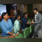 Ganesh Venkatraman Instagram - There is no greater joy in the world than spreading LOVE & POSITIVE ENERGY  Happy Sunday Folks ❤❤ There is nothing like a good ol 'handshake' , a 'genuine smile', a 'warm hug' to show people that u care. After all, we all are on d same journey to become the best versions of ourselves 🤗😊 #makingpositivitygoviral #GaneshVenkatram #InStrength #spreadlove #positivevibesonly #hosting #motivation