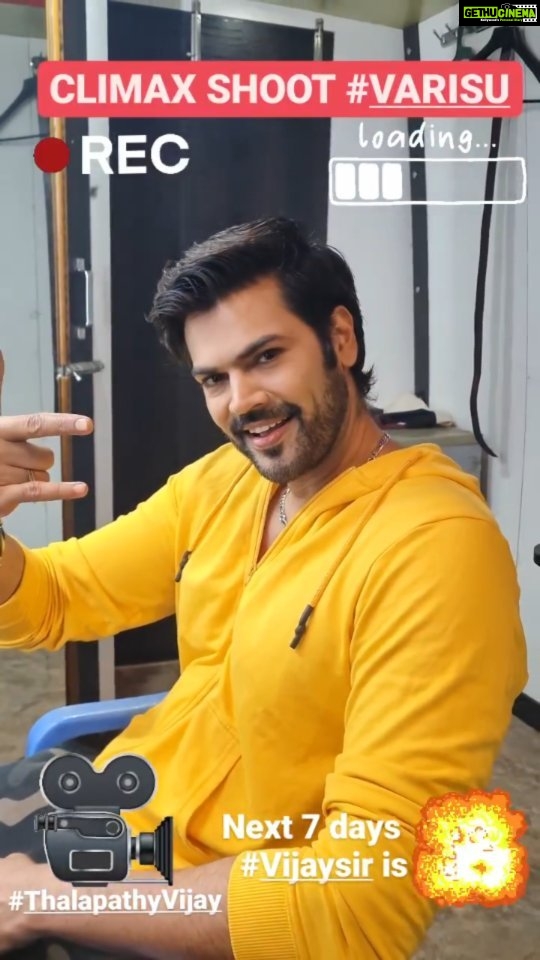 Ganesh Venkatraman Instagram - Can't believe we are in the final leg of shoot for #Varisu #Vijay sir is on Fire π₯ ..Expect an amazingly high octane and fun #climax frm our #thalapathy ππ Sorry #nospoilers guys π #makeuptime #shootdiaries #anactorslife #varisudu #VarisuPongal