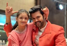 Ganesh Venkatraman Instagram - Twinning with my Niece 💞💞 #littleangel #familywedding #prettyinpeach #happytimes #familytime #purelove❤️ #allmyheart