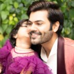 Ganesh Venkatraman Instagram - Gotta hold on easy as I let you go... Gonna tell you how much I love you... Though you think you already know I remember I thought you looked like an angel.... Wrapped in pink, so soft and warm You've had me wrapped around your finger.... Since the day you were born ! Happy birthday dear Samaira  becoming a father is undoubtedly the best ROLE that I have got to play in life, you taught me what it is to LOVE UNCONDITIONALLLY and life has never been the same ❤❤ #4years #happybirthday #daddydaughter