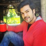 Ganesh Venkatraman Instagram - Nothing like a hot cup of coffee on a cool morning in kodaikanal ☕️☕️ Good morning Darlings ❤❤ #onlocation #Newfilm #horrorthriller #TamilCinema #mynext @bhavzmenon @jaiiddev @gouthamgdop @athul_filmeditor @_raja_parthiba @venmathi_karthi_ @rajesh_b_menon #bhavana86 #bhavana #junedreamsstudios #jaiiddev #ganeshvenkatram #tamilcinema #horrorthriller #tamilmovies #cinema #tamilactor #kollywoodactress  #tamiltrending