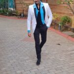 Ganesh Venkatraman Instagram - Wherever you are, be your own boss 😎 Endrum nee unakkae thalaivaa ❤ #greatstart2023 #gratitude #love #thalapathyvijay #thalapathyfanforever #varisublockbuster  #anactorslife #Tamilcinema