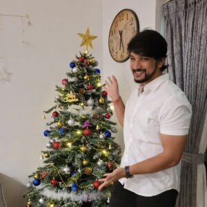 Gautham Karthik Instagram - The last pic is my favorite😎
Which is yours?😁

#friendslikefamily❤️