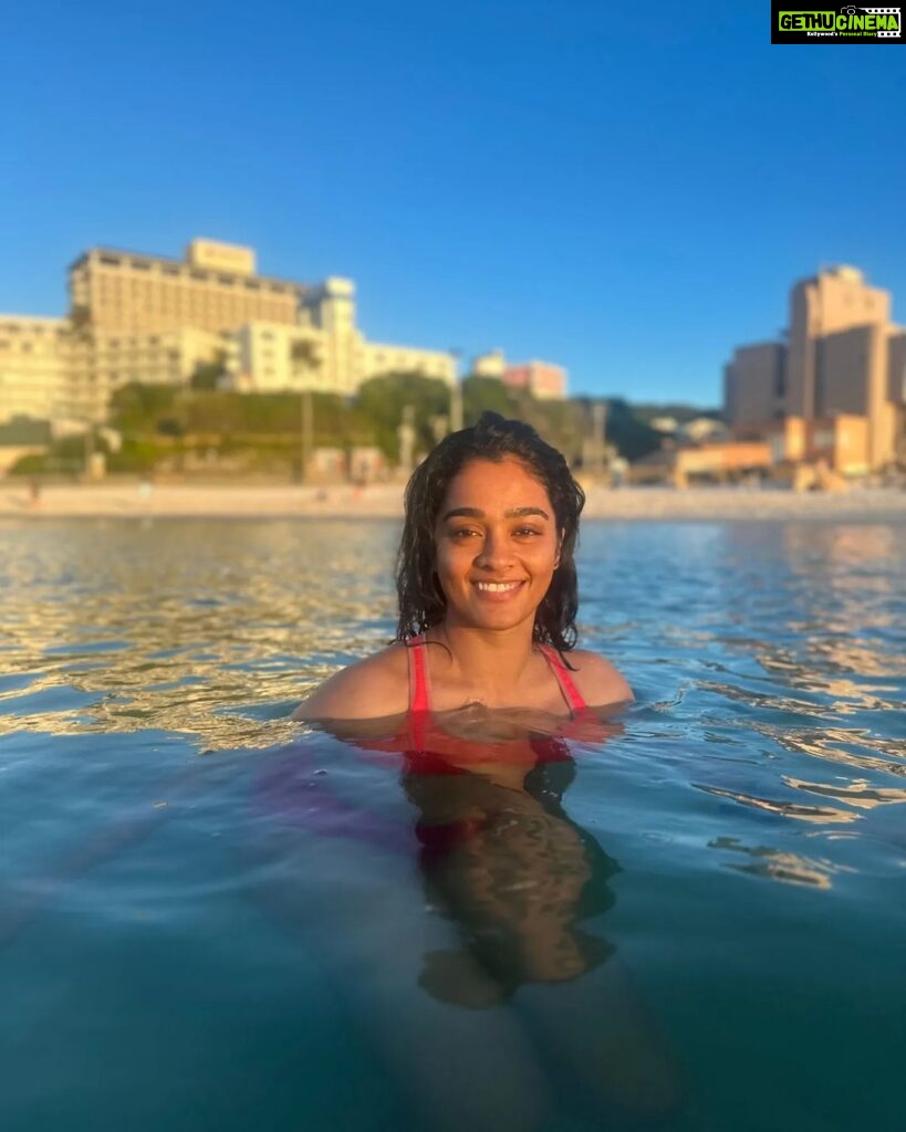 Gayathrie Instagram - Blessed by the sun 🌞😘💛 Japan