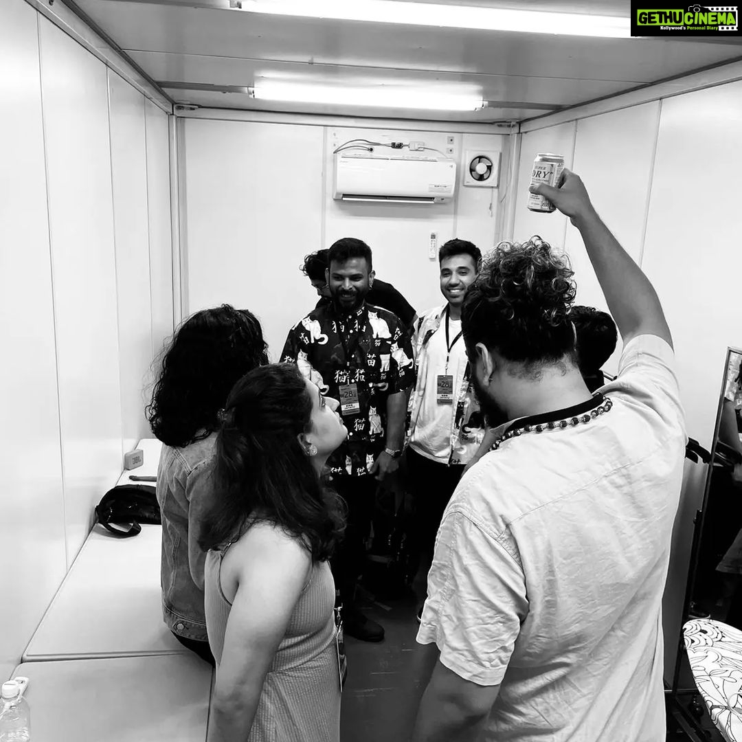 Gayathrie Instagram - Japan thru @hereoutofnecessity212 's lens! 🖤🤍