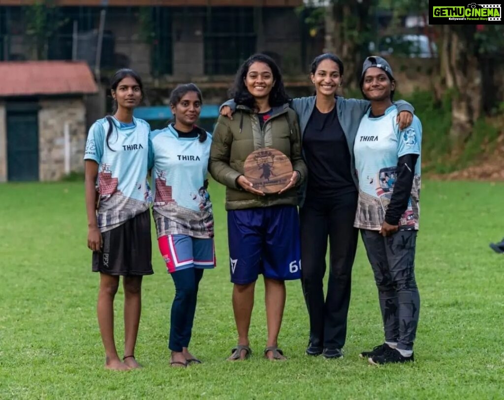 Gayathrie Instagram - #flybaba2023 was so wholesome! Thanks team @thira.ultimate for making my first #flybaba so wonderful! It was so much fun being on field with you guys! Shoutout to our women players who absolutely killed it! And to the O line that played the cup! 🤌😘 What an amazing feeling it was to see each and every one of you transform in the 3 days! 🥺❤ SOTG award was the cherry on the cake! Can't wait to see what's next for us! 🤩 Thank you for the amazing pictures @naveenravi . . #thira #flybaba2023