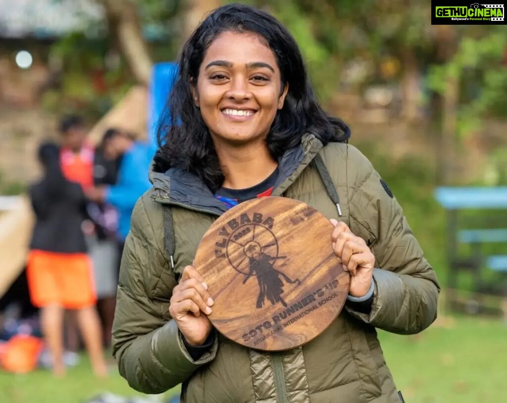 Gayathrie Instagram - #flybaba2023 was so wholesome! Thanks team @thira.ultimate for making my first #flybaba so wonderful! It was so much fun being on field with you guys! Shoutout to our women players who absolutely killed it! And to the O line that played the cup! 🤌😘 What an amazing feeling it was to see each and every one of you transform in the 3 days! 🥺❤ SOTG award was the cherry on the cake! Can't wait to see what's next for us! 🤩 Thank you for the amazing pictures @naveenravi . . #thira #flybaba2023