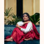 Gayathrie Instagram – Photography: @linsonantony_
Cinematography: @vivekpremsingh
Editing: @premraj________
Stylist: @story_of_esther
Retouch: @mystical_tweak
MUA & Hair: @rgmakeupartistry
Outfit: @qaleeziya
Photography team: @jijith_m_j
Production: @roosakiproduction
Shot for @she_india 
Concept art: @zouthking 
Content: @deepthi_karat
Content design & edit: @slowbharath

#fashion #photography #conceptdesign #womensday #fashiondesigner #fashionmodel #mensturation
