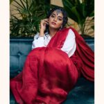 Gayathrie Instagram – Client: @she_india
Photography: @linsonantony_
Outfit: @qaleeziya
Stylist: @story_of_esther
Retouch: @sujithnairphotography
MUA & Hair: @rgmakeupartistry
production house: @roosaki.ck