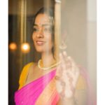 Gayathrie Instagram – 🌼

photography: @kanmaniphotography 
Makeup & Hair: @alysarhaai_mua
Drapist: @sareedrapist