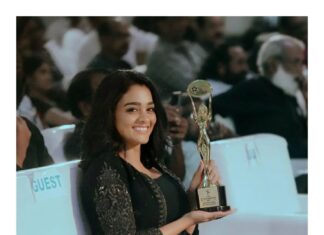Gayathrie Instagram - Elated to recieve the 'Janapriya Nadi' award at #keralavisionfilmawards2022 ! My first award in Kerala for #ntck ! 😍 Thank you @ratheesh_balakrishnan_poduval @santhoshkuruvilla @kunchacks and the entire team!! 😍 And of course the audience who have accepted and loved me whole heartedly! Couldn't have asked for a better debut!! My heart is filled with gratitude! . . Wearing a gorgeous number by @chaitanyarao_official @thaaiprasaath photography