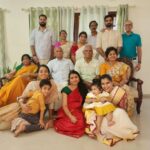 Gayathrie Instagram - Happy Onam!! 🏵️ May this Onam bring you as much happiness as it did me! ❤️ #familytime
