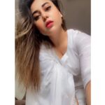 Hamida Khatoon Instagram - Living in the cloud 🤍🤍 #hamida #hamidakhatoon #eid #eidmubarak #latepost #instagram #instagood