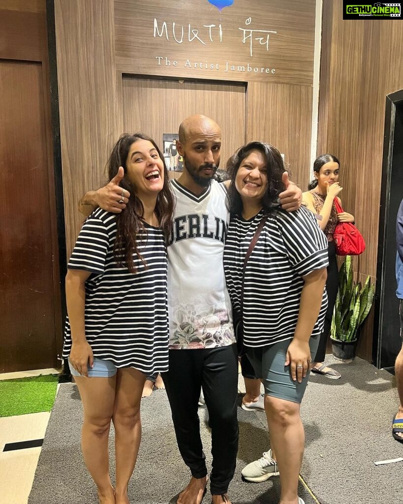 Isha Talwar Instagram - Joy of dancing and moving with my sweetest teachers BERTYYYY and SHAMPA !!!! What a great way to celebrate your birthday by just giving and sharing and having fun through it all :)) Your monkey student forever !!! Love you ❤ @bertwindsouza @iamshampagopikrishna 🤎