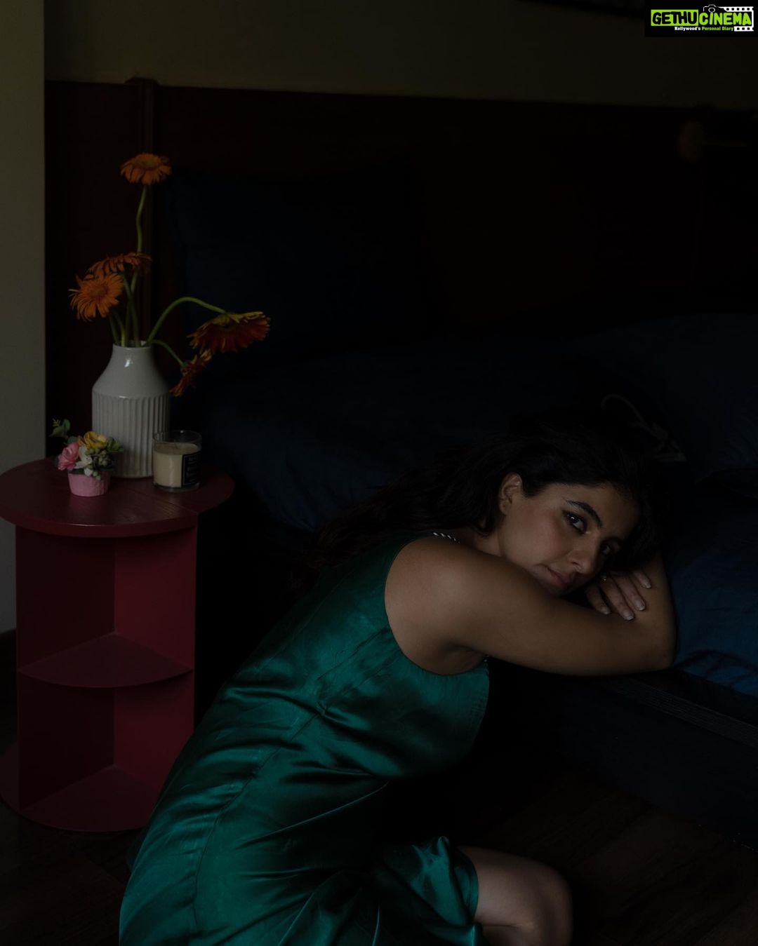 Isha Talwar Instagram - Breathe in,breathe out !!!!! πΏπππͺ΄π΄πΈπΌππ€οΈ Yoga is a way of life ..but today is just a gentle reminder:) Photographer @roobaroo_art Interior Designer @olive_roof Make-up @makeupandhairbymanasi Hair @anila_hairandmakeup Dressed in @izsi_india π§ββοΈ #internationaldayofyoga2023πͺ·