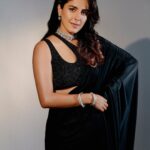 Isha Talwar Instagram - Feeling”jubilee”vibes at the @feminaindia awards ! 🪩 Shot by @leroifoto HMU @tado55 Styled by @asulkr Wearing @bhaavya.bhatnagar Jewellery @mortantra @spiffypublicrelations 🤍🖤 #iykyk #retroissavibe #oldworldcharm