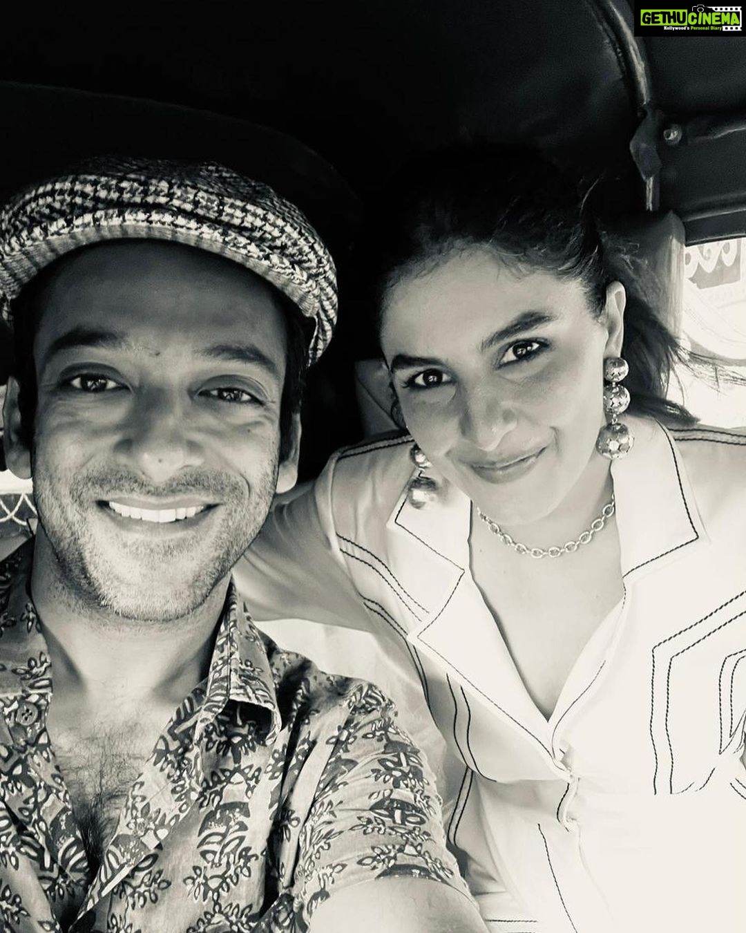 Isha Talwar Instagram - Even my outfit knows it’s a Sunday ! From Rolling Stone’s to rickshaw rides,hippy birthdays to book stores,interviews to the beach - this jumpsuit has seen it all in a span of 2 days !!!! To be continued … Also,in my personal opinion I look better with litchis than handbags ! Wearing @thelabel.jenn Styled by @asulkr #workandrestmode All over the Place