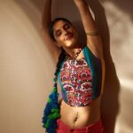 Isha Talwar Instagram - Hipster Bijlee is convinced with the Rabbit’s review 🐇🐰 Shot by @yugammonga Styled by @sobia93 Make-up @nikitashak Hair @hairmovesartistry Outfit: @Rafu.d Necklace and Paranda: @ShopZiddi Shoes: @sallyruchi @melissashoesindia Septum: @BakaJewelry Bag: @theburlappeople #promotions #saasbahuaur🦩