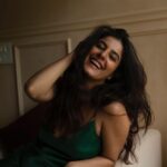 Isha Talwar Instagram – Cosy afternoons ft sunflowers ! 📸🌻