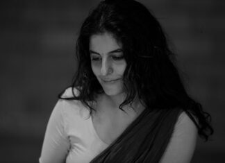 Isha Talwar Instagram - Beginning with Shringara - ending with Shringara and everything else that happens in between!! Navarasa Sadhana @natanakairali by Guruji Venu G .. miss you Guruji ! Thank you for changing the course of my life ❤️❤️❤️ #abhinaya Photographs by @manojparameswaran 🤍 Natanakairali