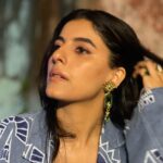 Isha Talwar Instagram - Huemn show, बम्बई,२०२२ ! कपड़े @thejodilife गहने @tribebyamrapali मेक उप @ambicakukrety जूते - hill road #newvibe #denimondenim #oldbombay Mukesh Mill Compound