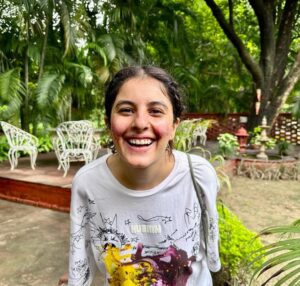 Isha Talwar Instagram - If not a GIF,emoji for sure ! Dewy skin : Honey and curd ! Rouge courtesy : Beetroot Wearing @_huemn 🤍